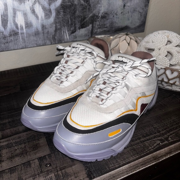 Axel Arigato Demo Runner sneakers SZ 9.5 - Picture 2 of 13